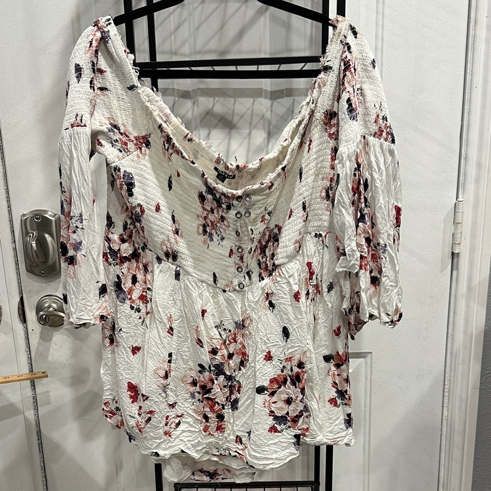 Torrid Floral Off-Shoulder Women's Top - Picture 1 of 10